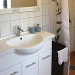 Ved Kongeaen Apartment