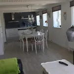 Ved Kongeaen Apartment