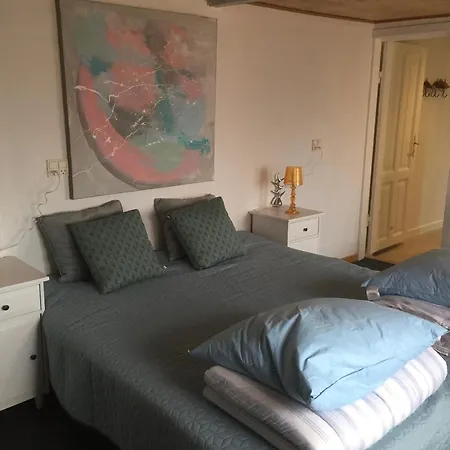 Apartment Ved Kongeaen